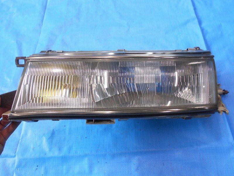 33-984☆美品☆ハロゲン NCP160V プロボックス☆右ヘッドライト KOITO