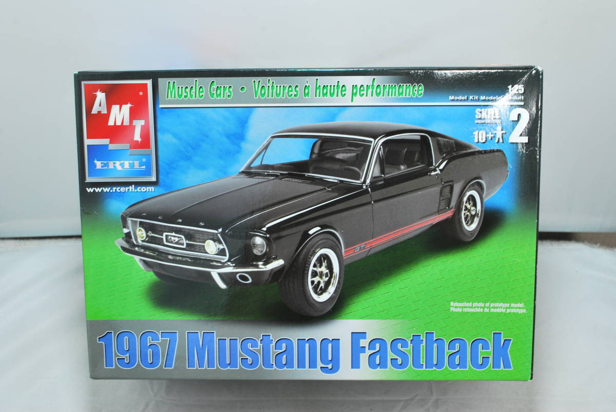□　希少！未組立　AMT/ERTL　1/25　フォード　マスタング　ファストバック　1967　エンジン付　海外製　□