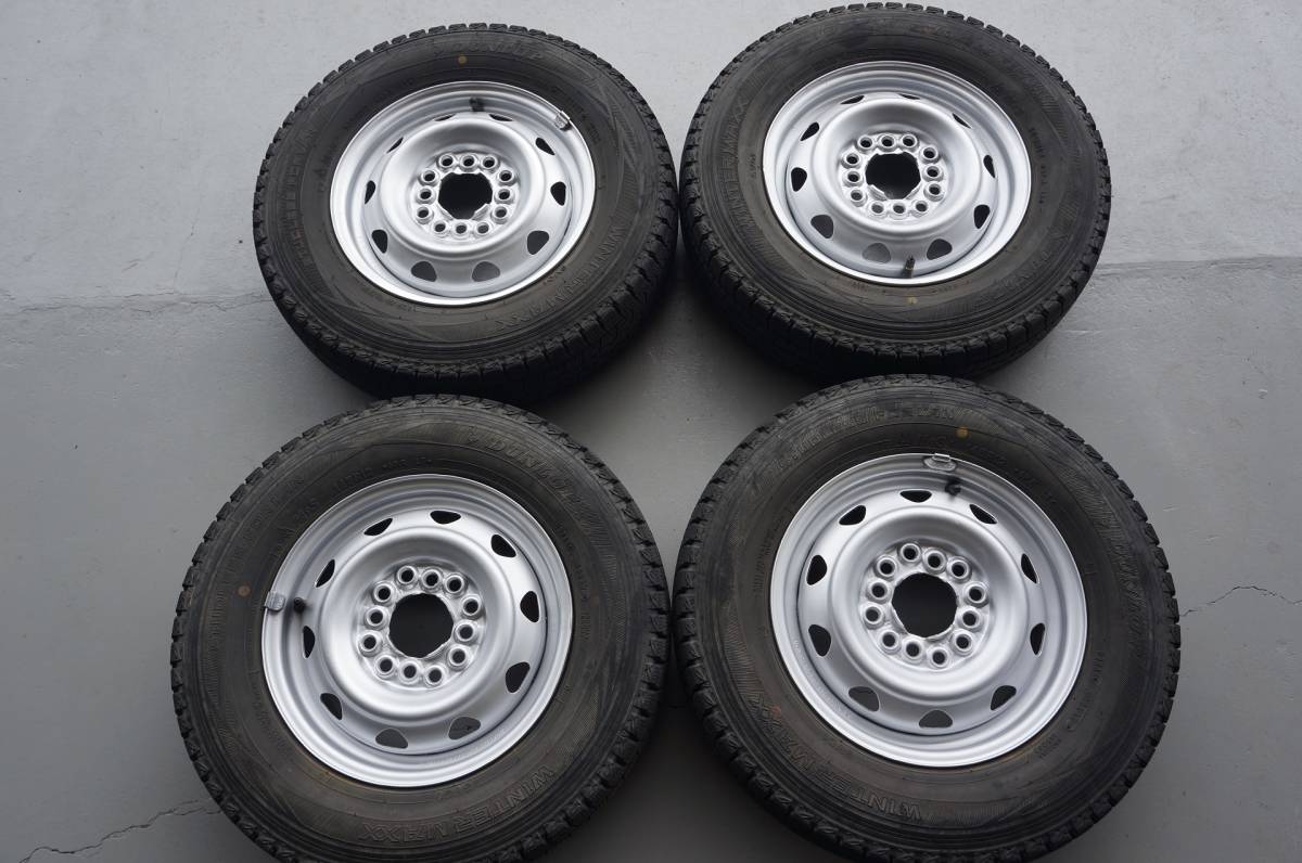1・スタッドレスとスチールホイールセット☆145R12 6PR☆中古☆軽トラ