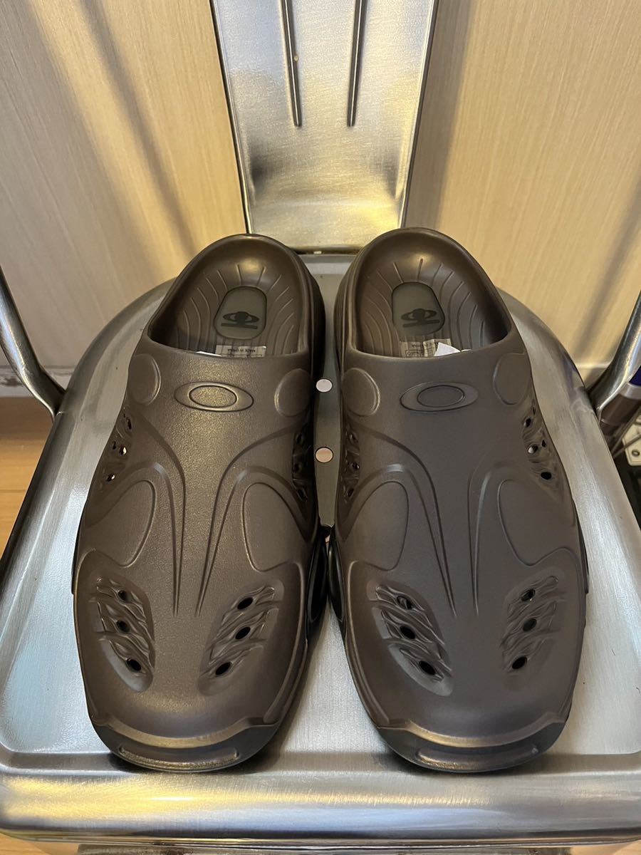 BRAIN DEAD OAKLEY FACTORY TEAM Paguro Slide ブレインデッド 