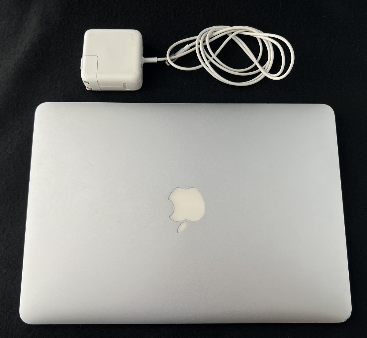 MacBook Air model A1369 apple マックブックエア アップル ジャンク
