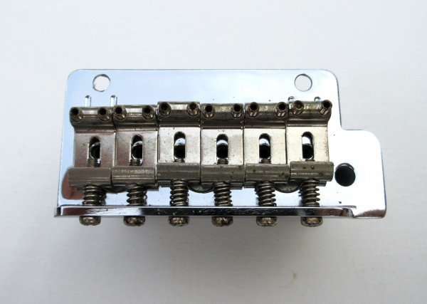 FERNANDES　フェルナンデス　シンクロブリッジ　2点支持　アームアップ対応ブロック　10.8mmピッチ　分解清掃済み　86年製FERNANDES ST-40