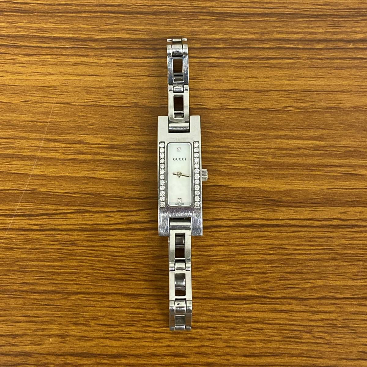 C-48】GUCCI グッチ レディース腕時計 3900L ブランド パールカラー