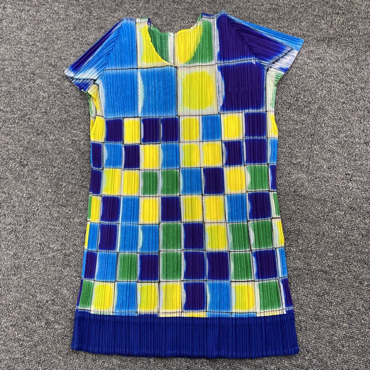 ISSEY PLEASE プリーズ プリーツ イッセイ MIYAKE PLEATS ミヤケ 