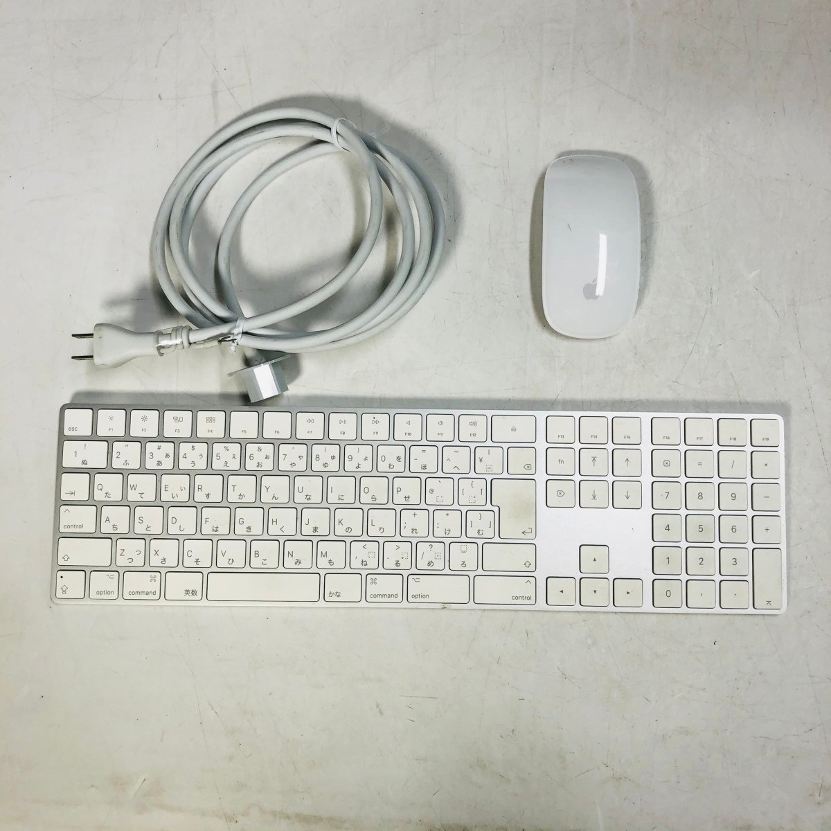 ジャンク iMac 21.5インチ (Mid 2017) Core i5 2.3GHz/8GB MMQA2J/A