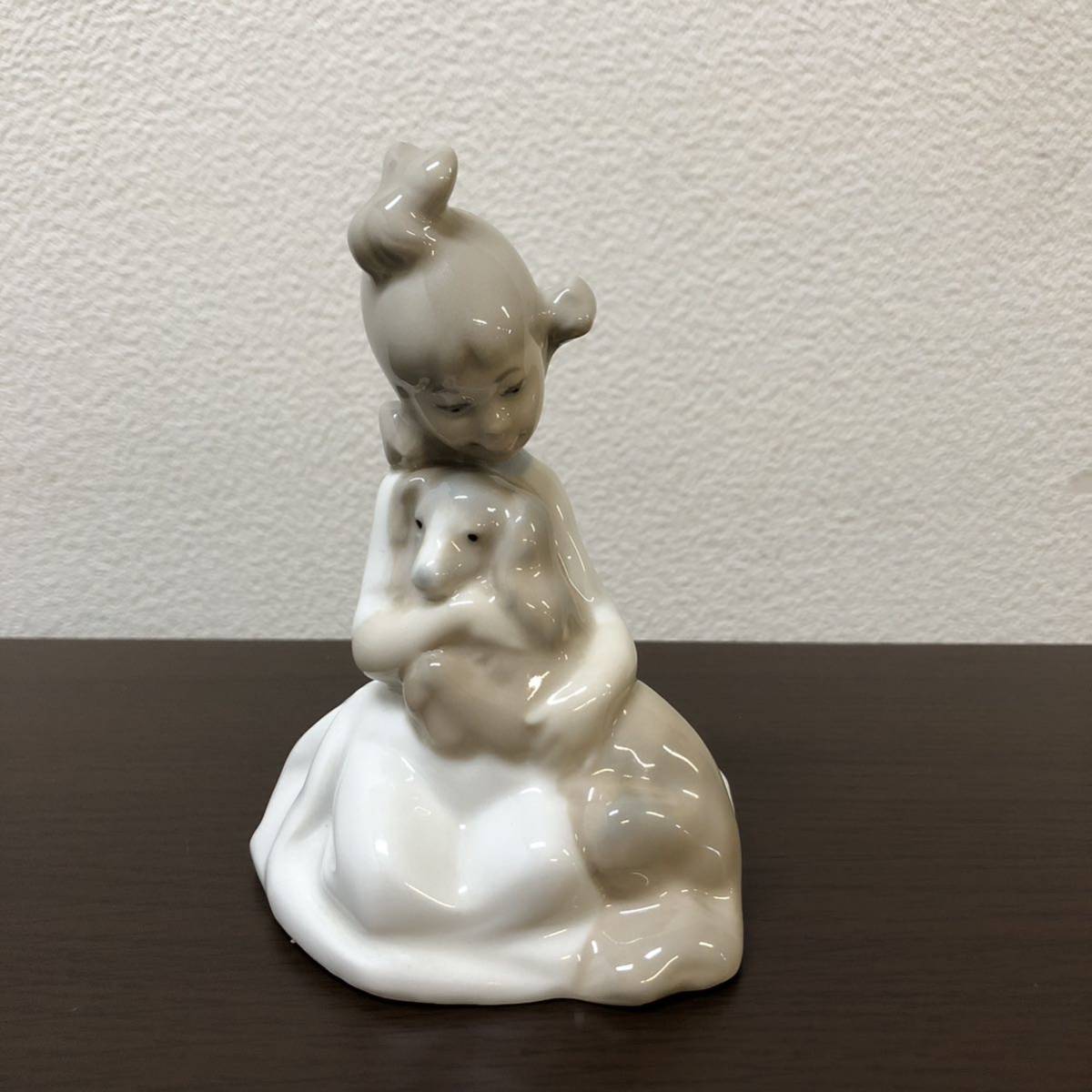 リヤドロ 陶器人形 少女と犬 スペイン リヤドロ スペイン LLADRO 少女