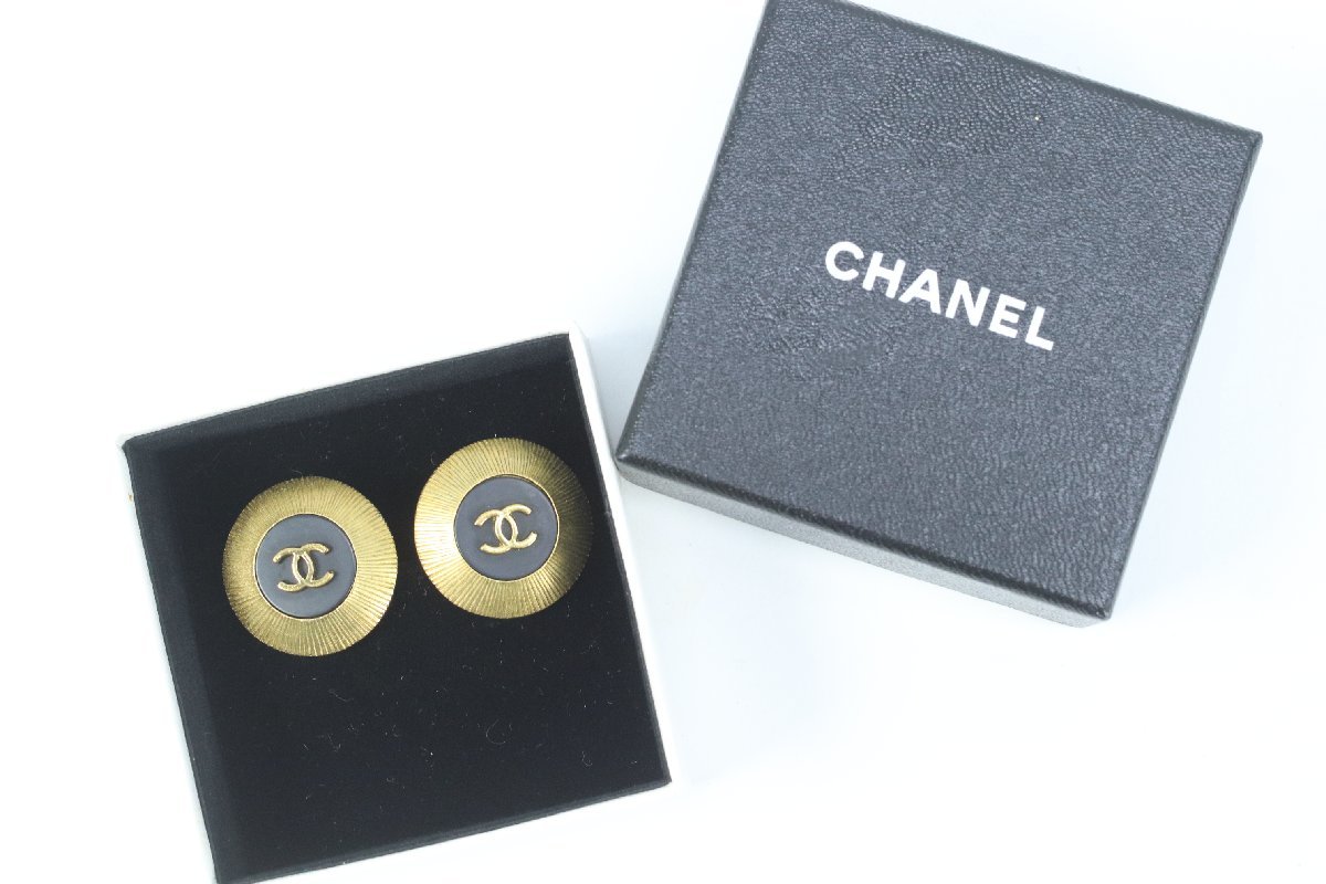 CHANEL シャネル ココマーク ブラック × ゴールド ヴィンテージ イヤリング 95C アクセサリー 8382-A