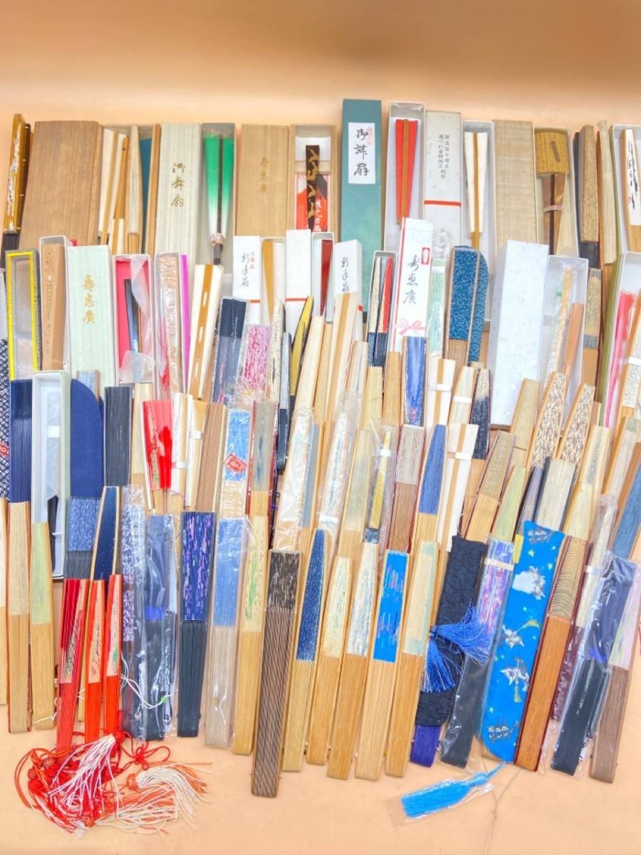 M68〔ジャンク品〕扇子　まとめて　大量　たくさん　色々