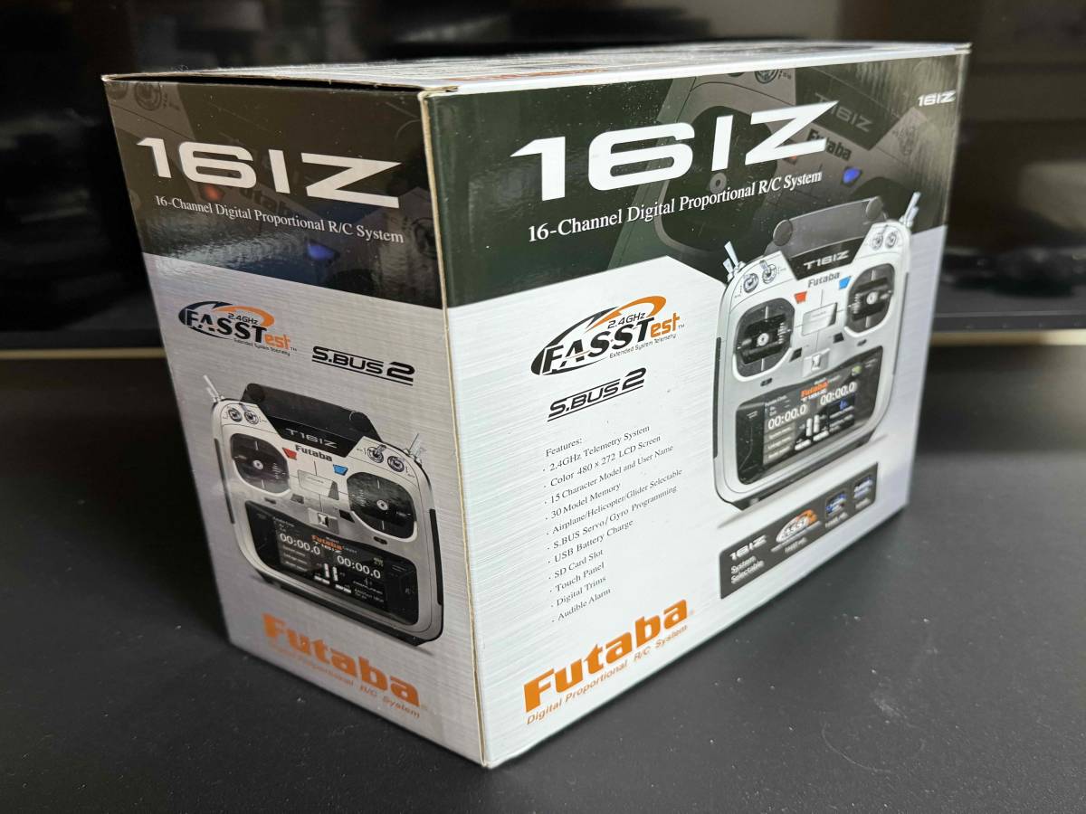 FUTABA 16IZ 16チャンネル デジタル送信機 2.4Hz FASSTest S.BUS2