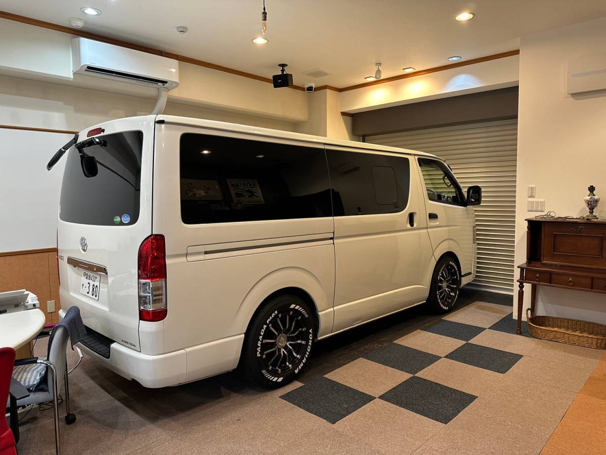 ハイエース200系 ウェッズ マッコイズ RT-1 TOYO H20