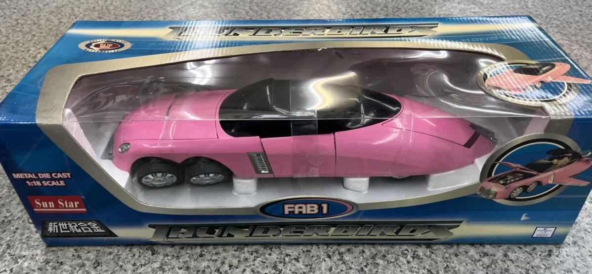 FAB1 サンダーバード ペネロープ号 1⁄18 AMIE ダイキャストカー 新世紀
