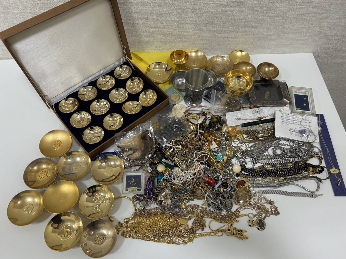 メッキ アクセサリー 金杯 1円スタート 金メッキ 硬貨 イミテーション 