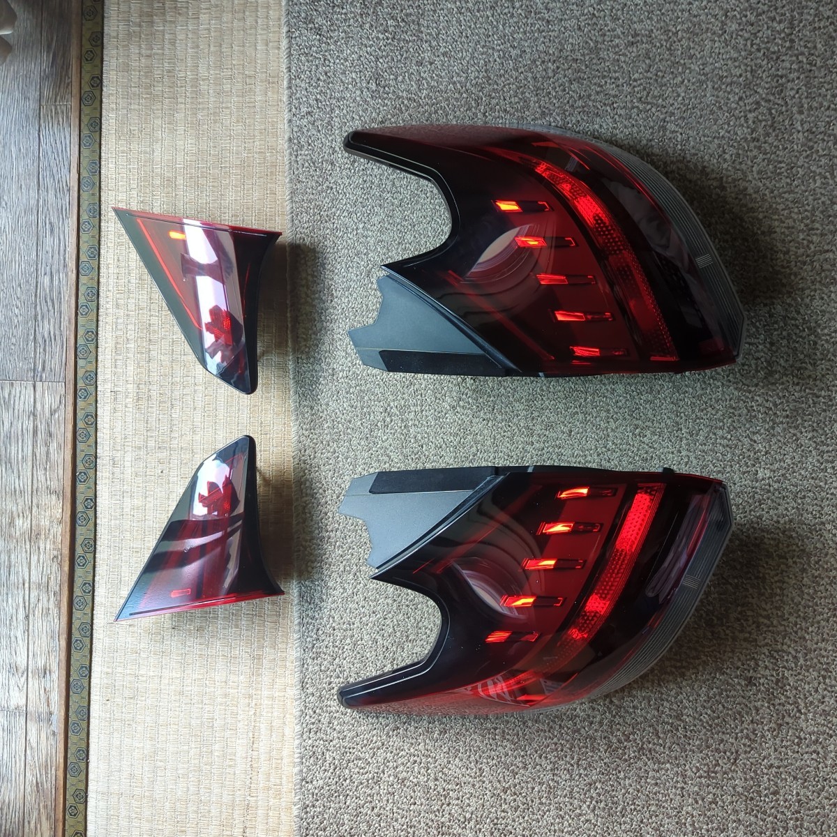 日産キックスP15テールランプ4点セット中古品です