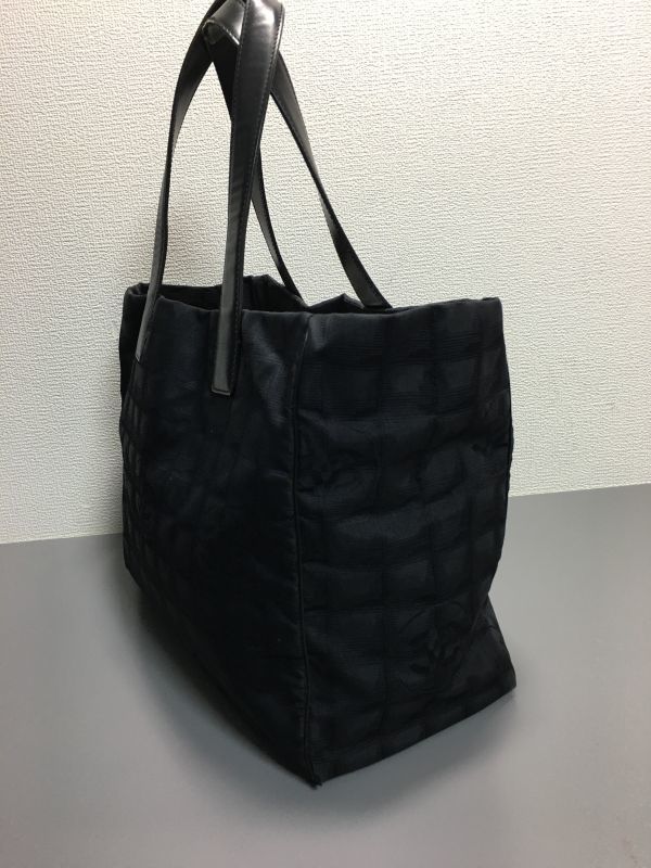 CHANEL シャネル ニュートラベル ライン トートバッグ ブラック 【公式