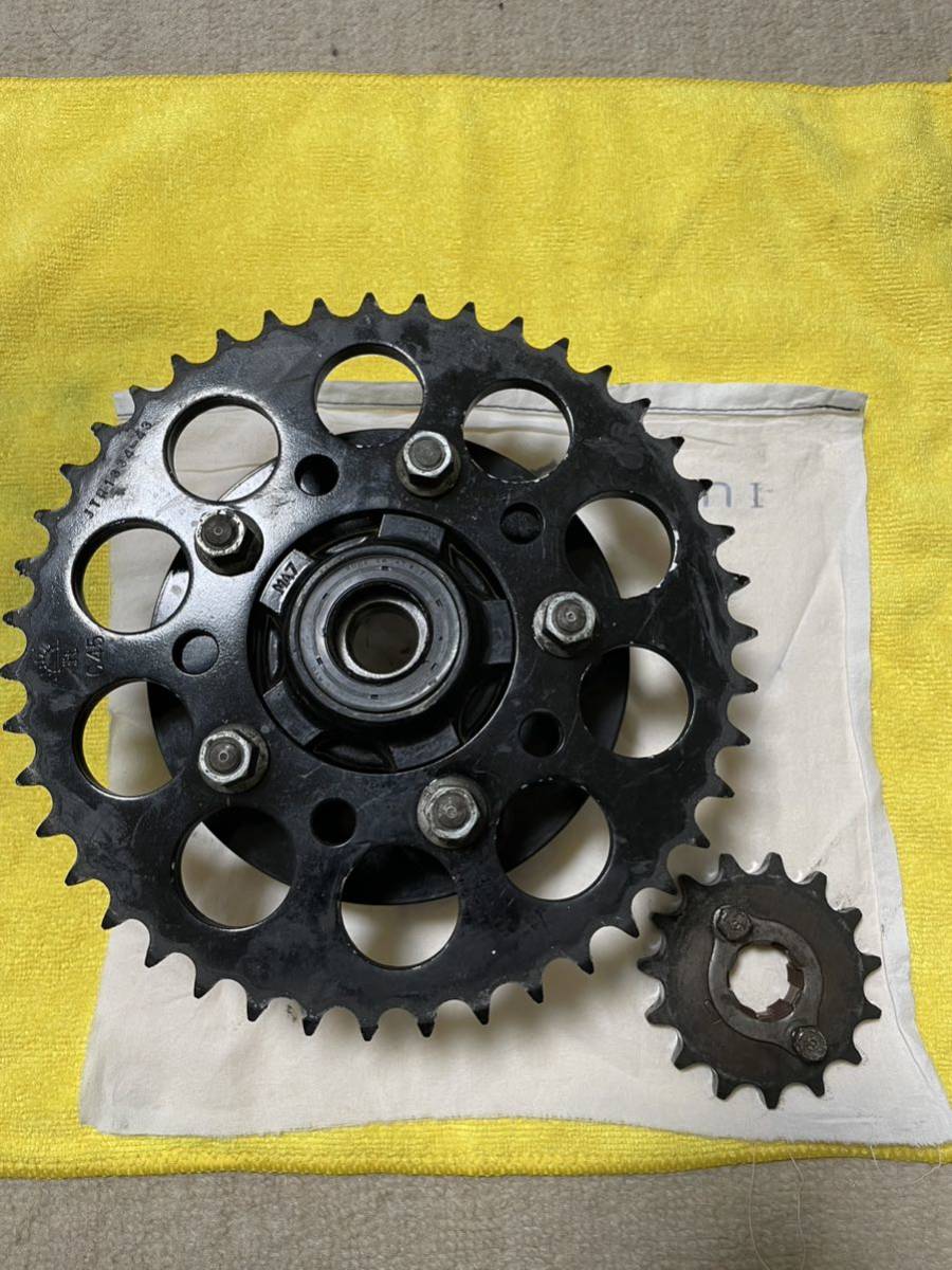 CBX550F 純正　スプロケット　タワー　中古　KE7 （検）エンジン　キャブ　外装　シート　メーター　マフラー　ホイール　CBX400F CBR400F