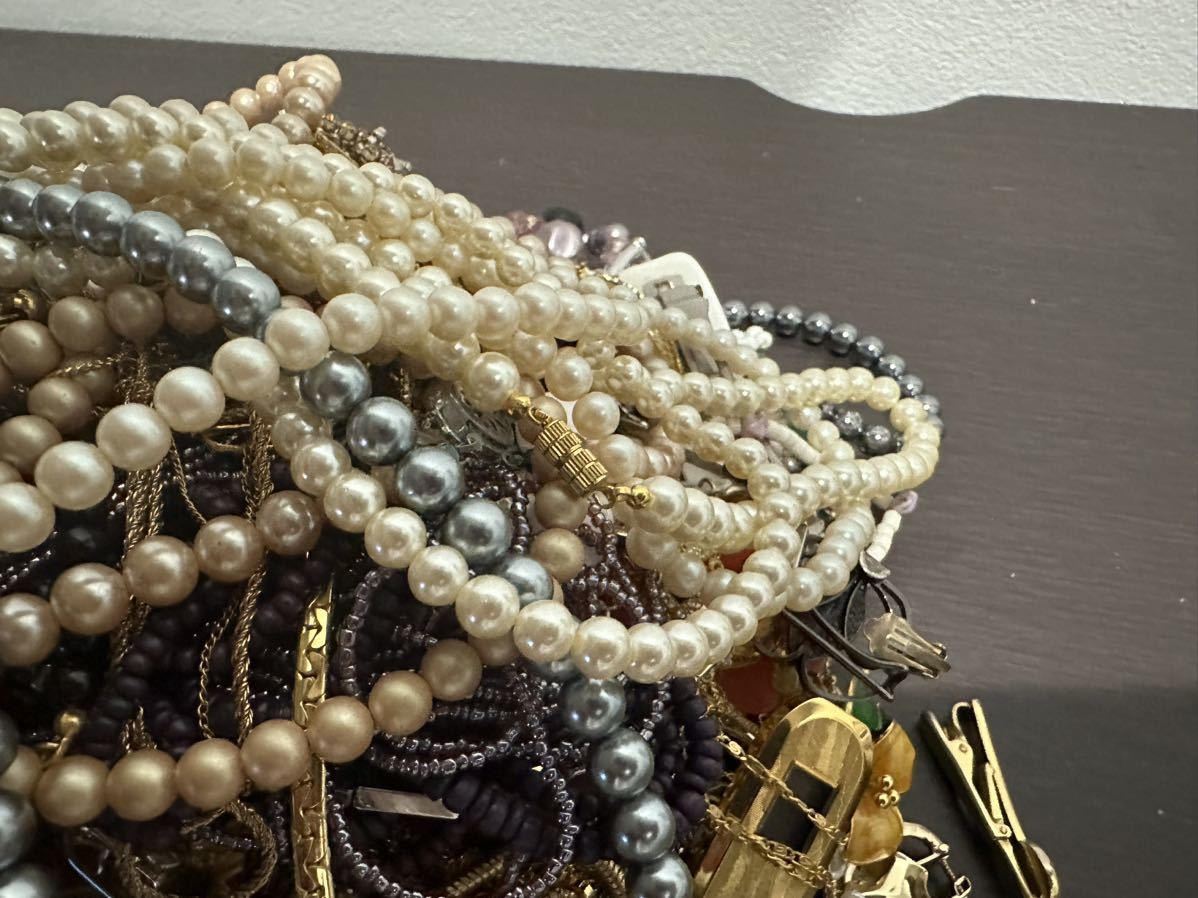 イミテーションまとめ約3.2kg アクセサリーヘアアクセサリー現状品