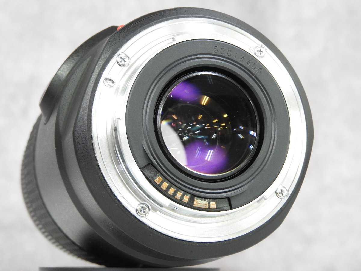 75-300mm EF Canon III Lens f⁄4-5.6 CANON EF75-300mm Telephoto F4