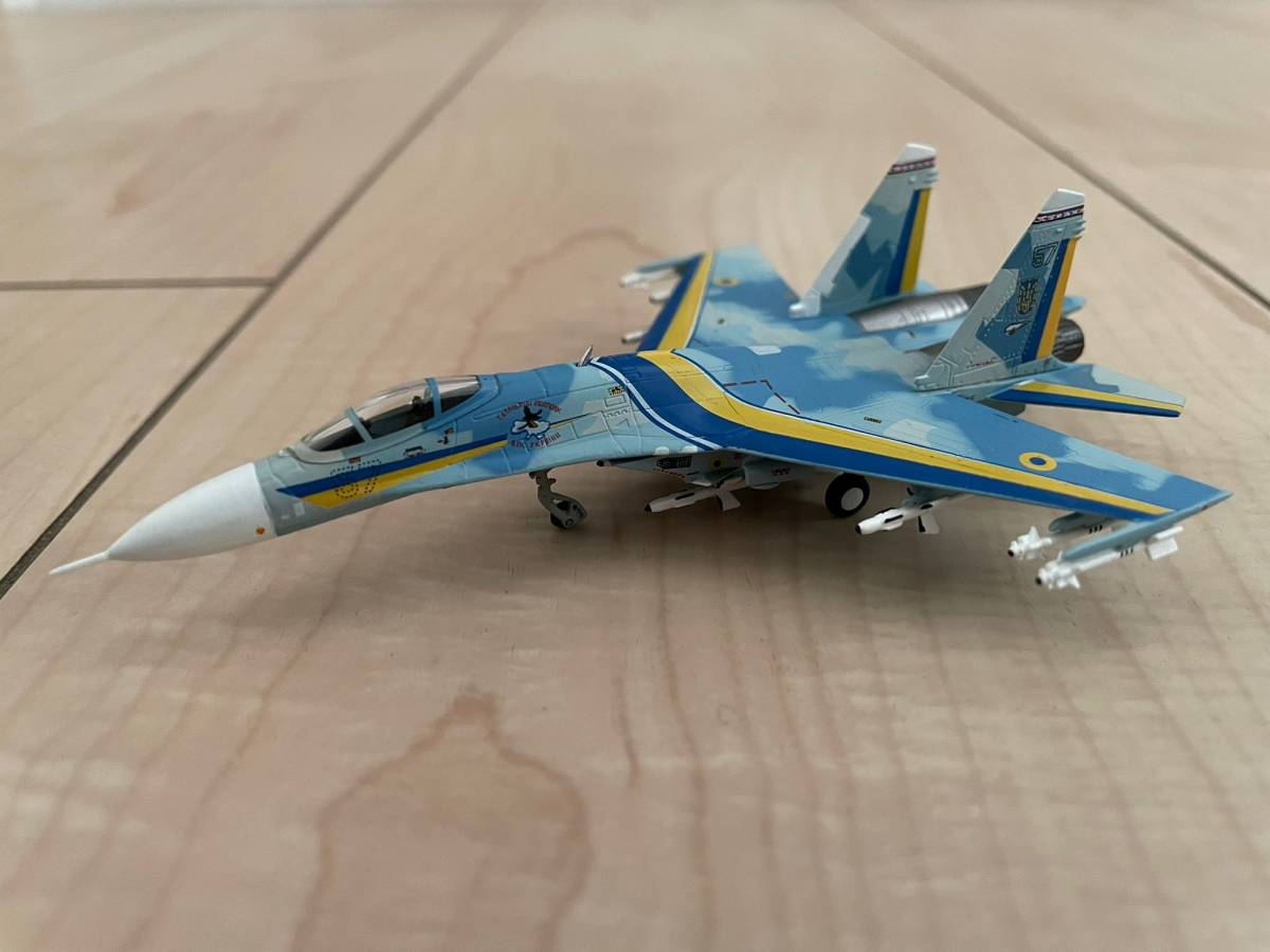 赤字超特価，新作登場 World Aircraft Collection 1/200 Su-27 Ukrainian Air Force WA22043 ウクライナ空軍(軍用機)｜売買されたオークション情報、yahooの商品情報をアーカイブ公開 - オークファン 軍用機