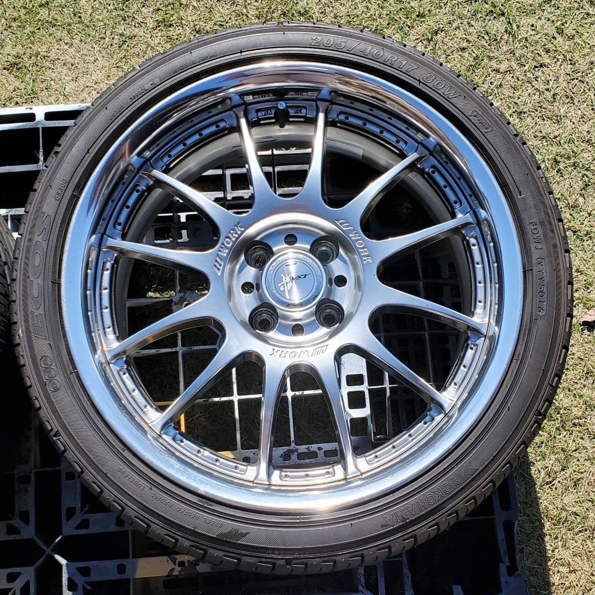 work ワーク XSA戦 XS2 17インチ PCD100 7J +30 4H 205/40R17 タイヤ