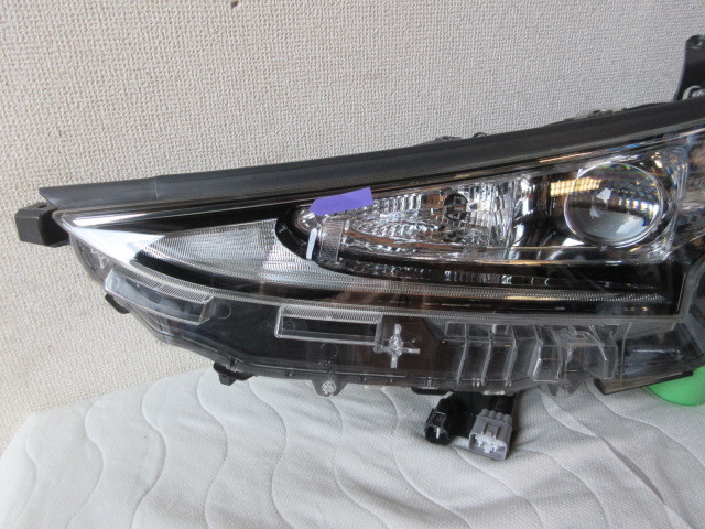 ⑪ エスティマ ヘッドライト左 ACR50W ACR55W 後期 KOITO 28-236