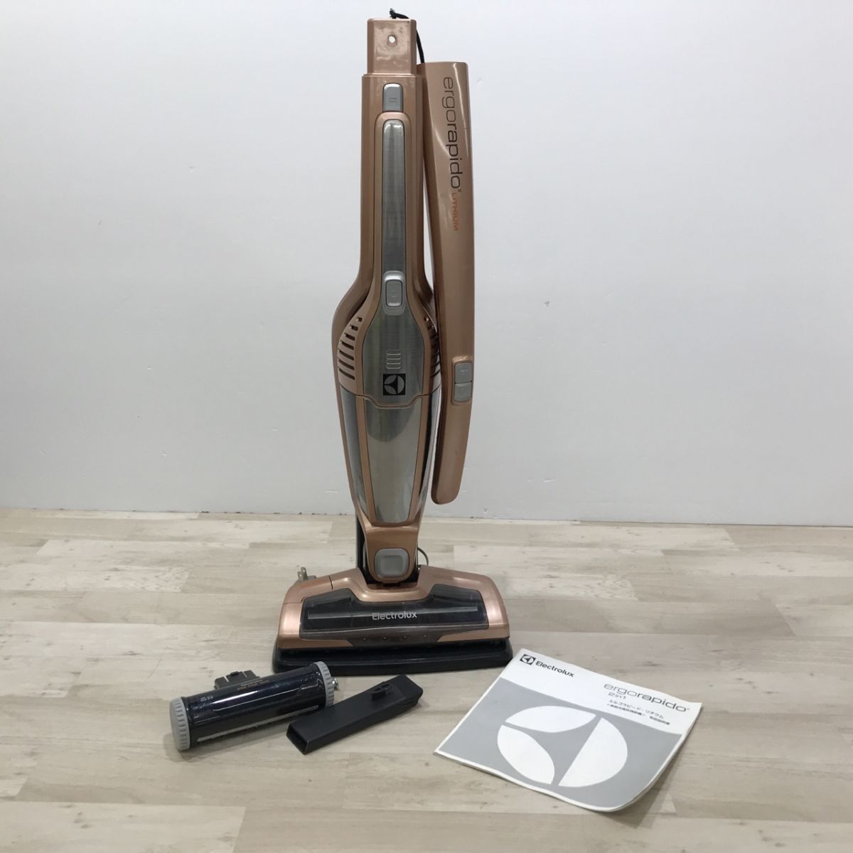 エレクトロラックス コードレス掃除機/エルゴラピード ZB3513DB 動作