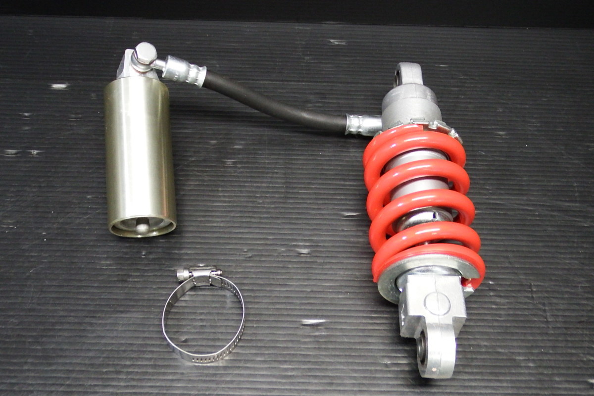 HRC NSF100 新車外し リアショック リアサスペンション 52400-NX2-013