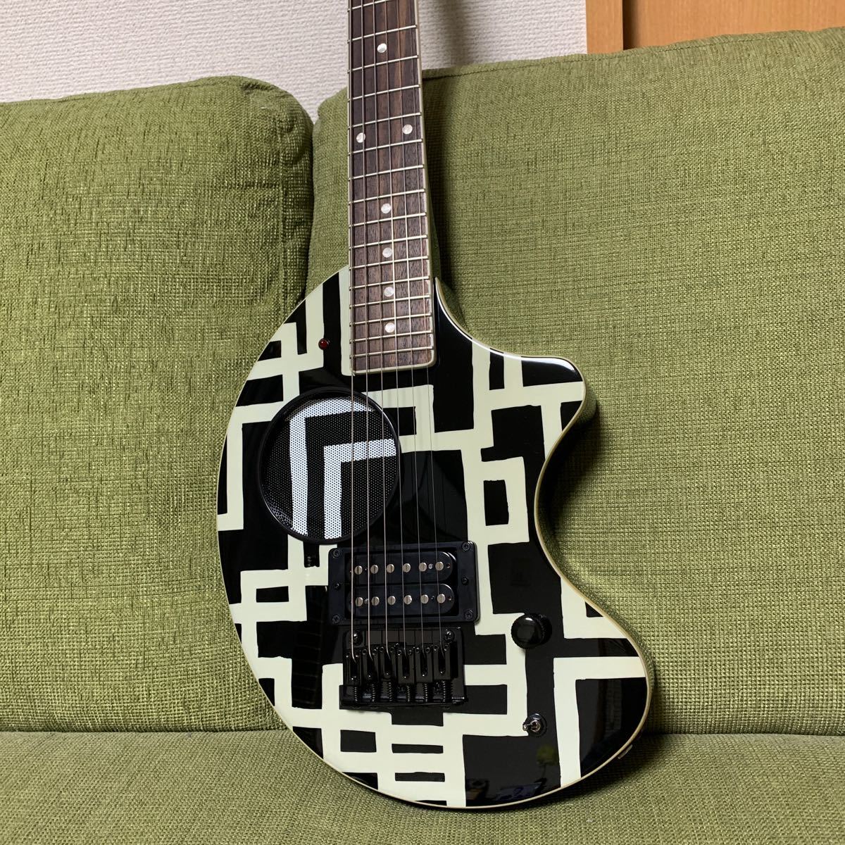 FERNANDES ZO-3 HT 布袋寅泰モデル エレキギター 布袋寅泰風 ギターZO-3 FERNANDES ZO-3 HT 布袋寅泰モデル エレキギター