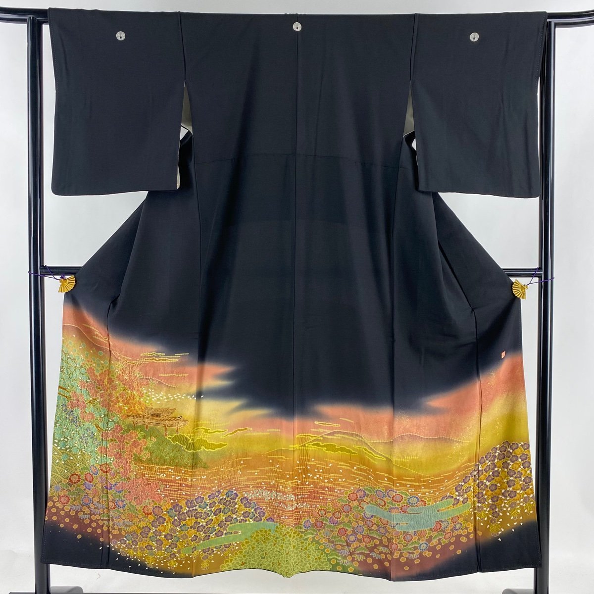黒留袖 身丈150cm 裄丈63cm S 袷 落款 草花 風景 金糸 箔 黒 正絹 名品