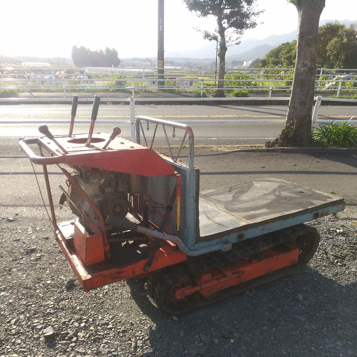 運搬車ロビンエンジンEY23