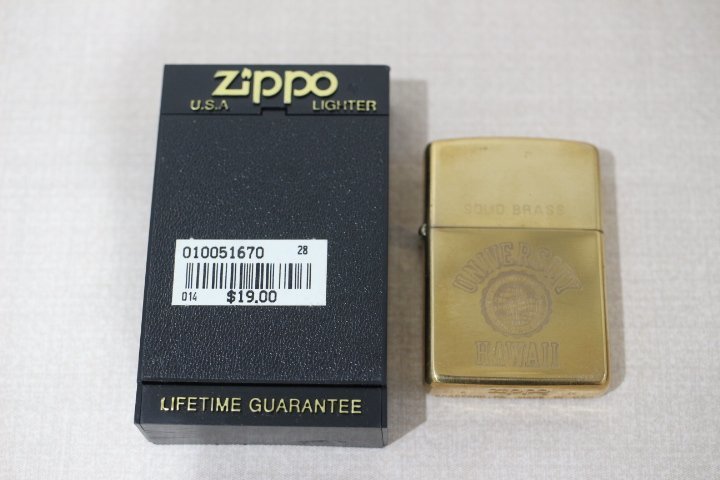 Zippo ジッポー UNIVERSITY HAWAII K IX 未使用品 オイルライター ケース付 4458