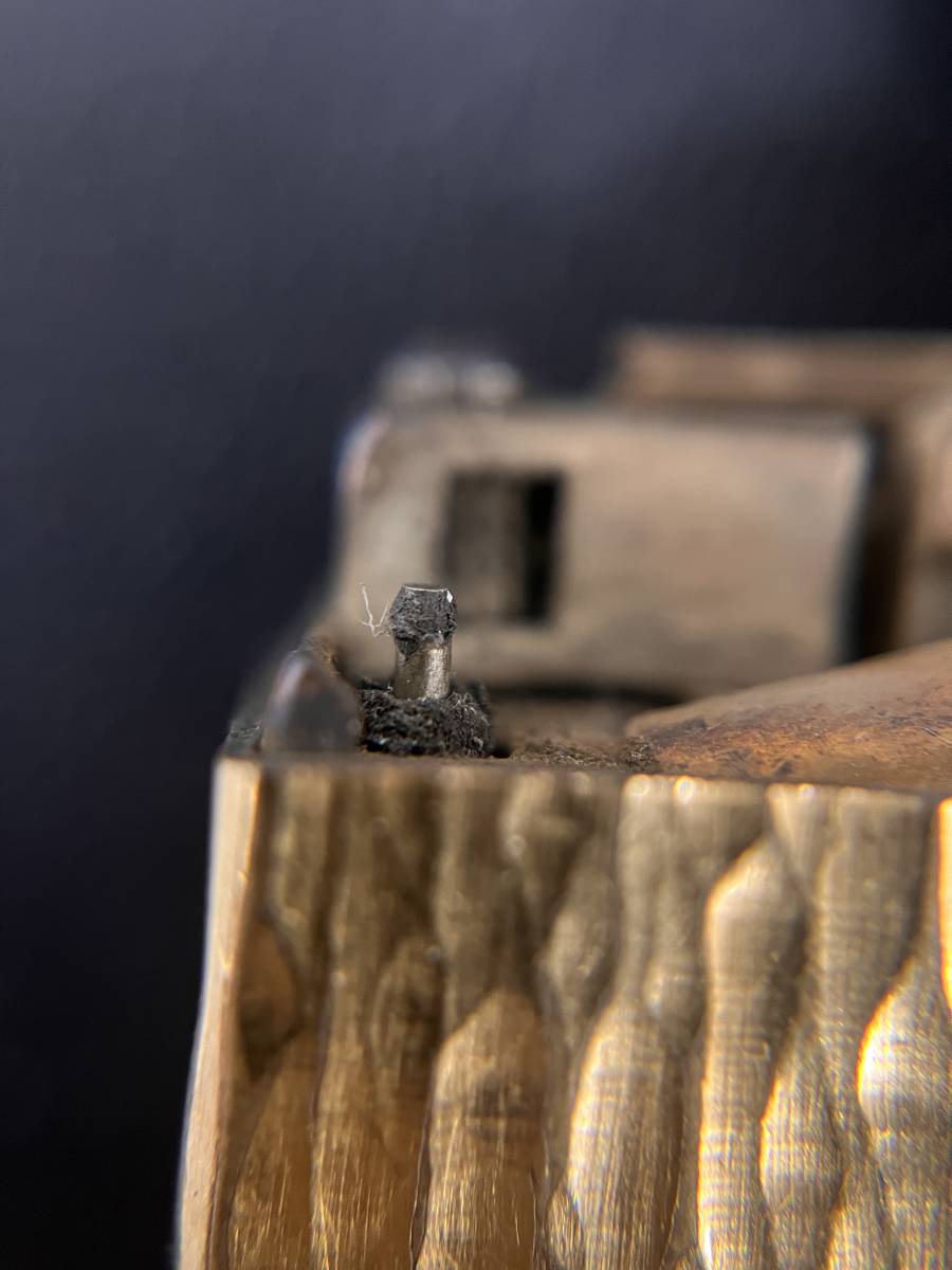 【1円スタート！】Dunhill ダンヒル ガスライター ゴールドカラー 槌目模様 着火未確認 アンティーク ヴィンテージ_8