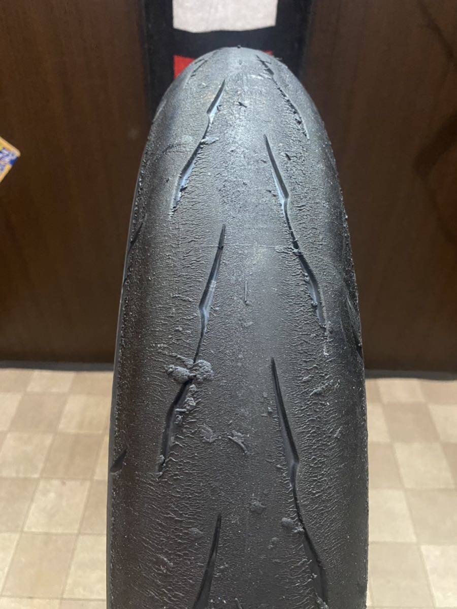 中古MCタイヤ 2022年製造 BRIDGESTONE BATTLAX RACING R11 MEDIUM 110
