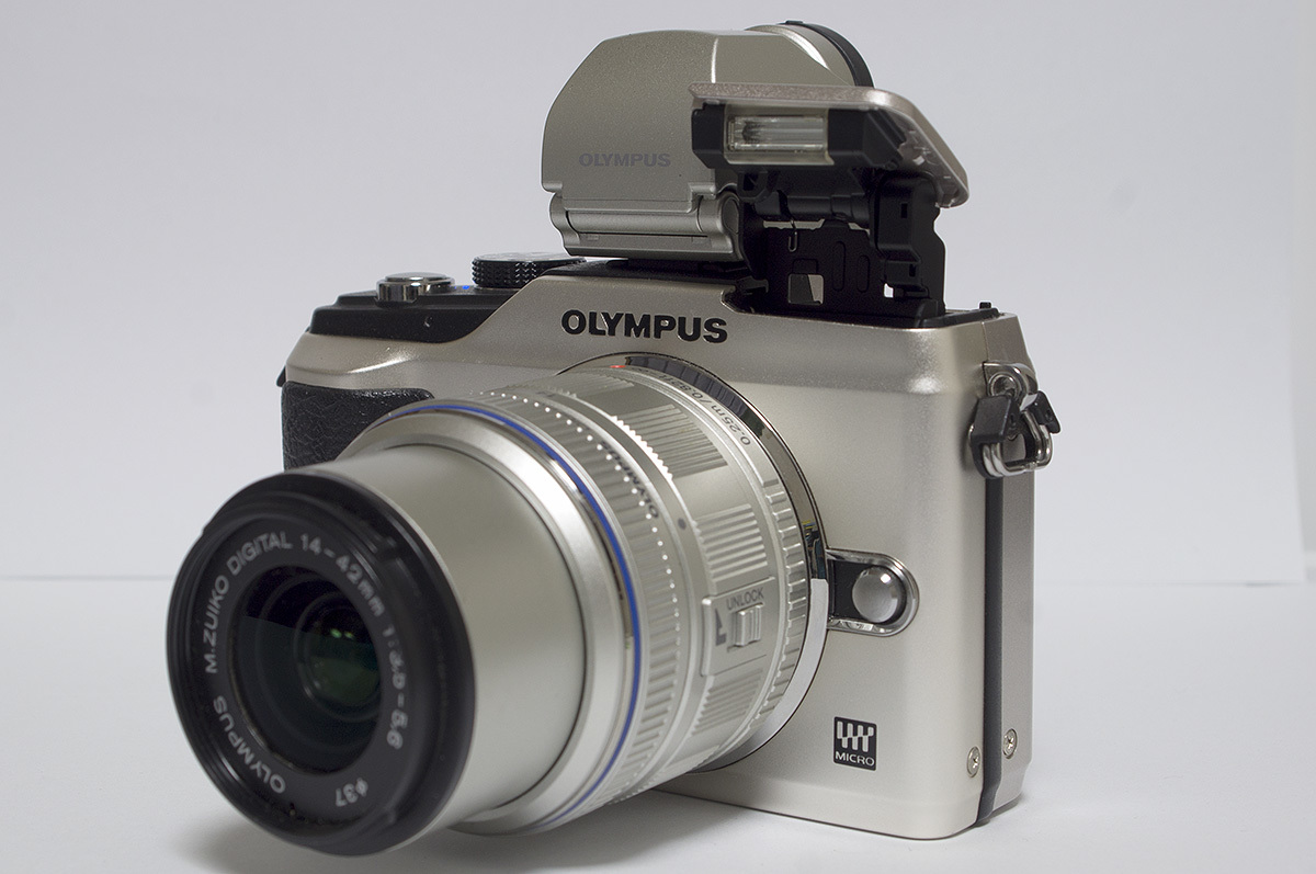 Olympus E-PL2 PEN Camera Digital 40-150mm Lite II Black with 14