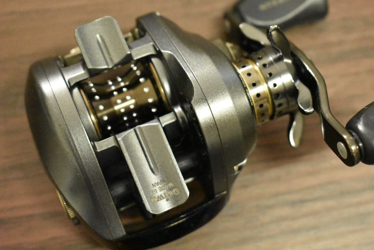 103H ダイワ スティーズ STEEZ Right Reel DAIWA Daiwa Handed From