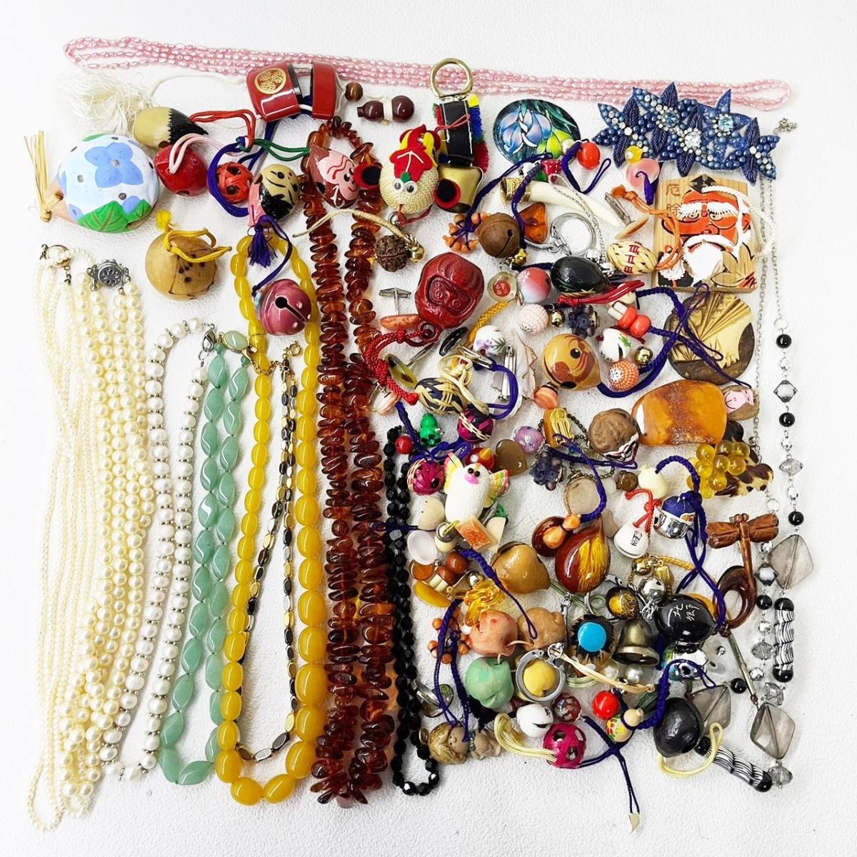 259 天然翡翠 ヒスイ 緑石 彫刻 ネックレス ヴィンテージ アクセサリー