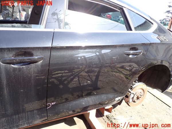 1UPJ-97131320]アウディ・A5 スポーツバック(F5CYRL)左後ドア 中古