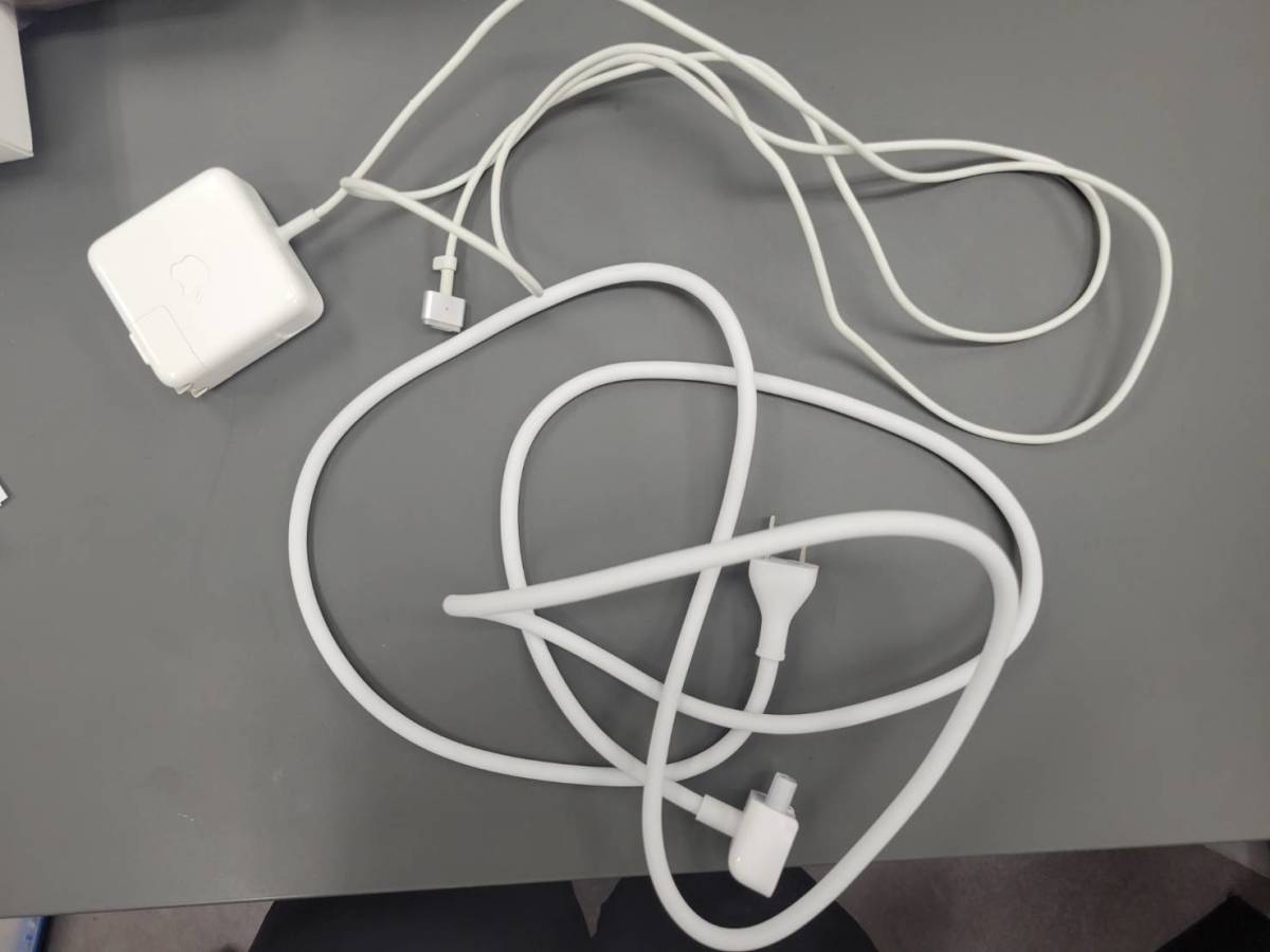 1スタ【通電OK】Apple アップル MacBook Air A1465 11インチ マック