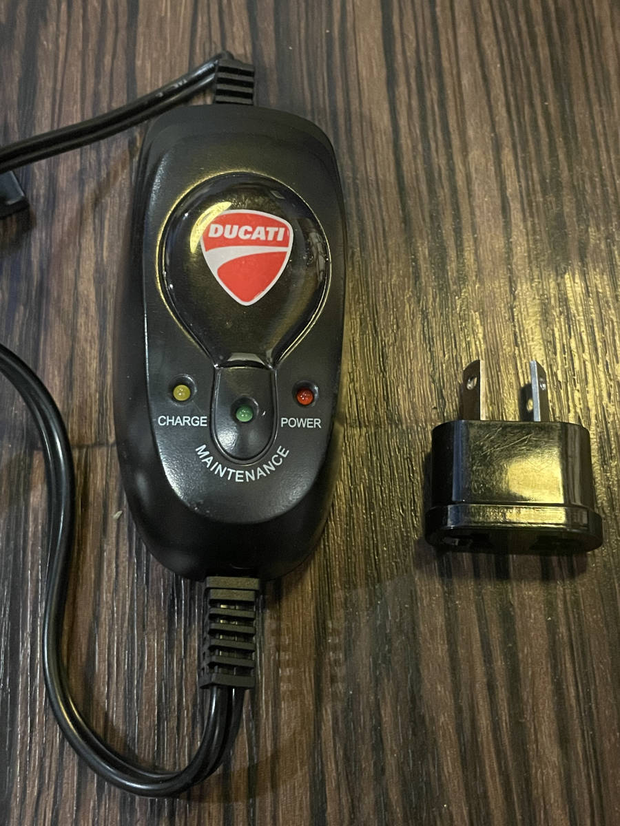 Ducati 純正充電器 バッテリーチャージャー TM607 【公式通販】