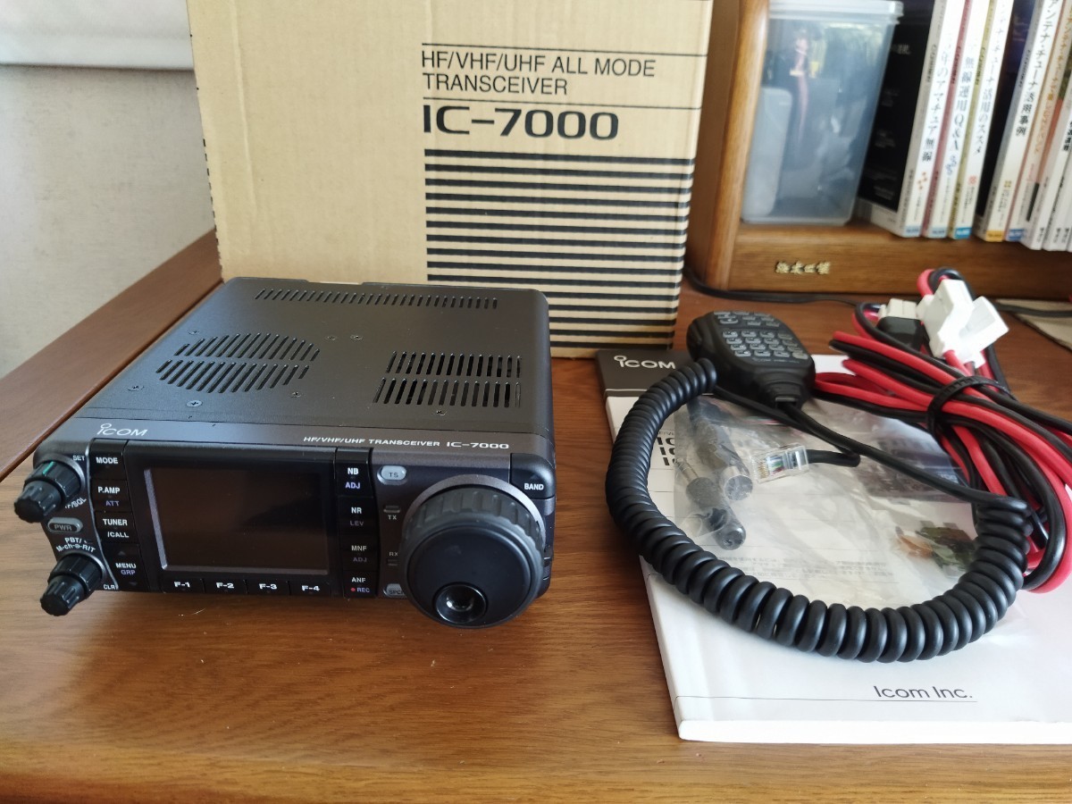 ICOM　IC-7000　HF／50／144／430　オールモードトランシーバー アイコム IC7000 HF/50/144/430 オールモードトランシーバー ICOM