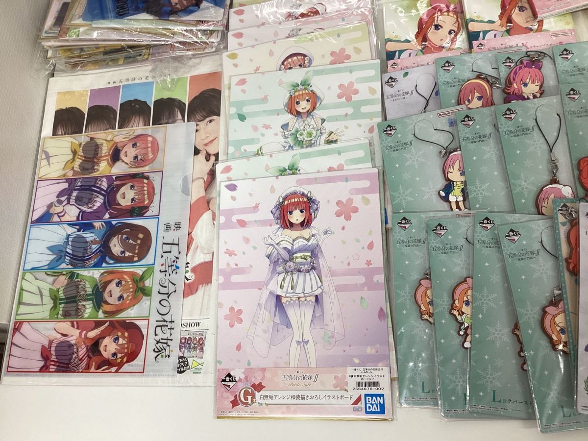 同梱不可/現状】 五等分の花嫁 グッズ まとめ売り 缶バッジ フィギュア