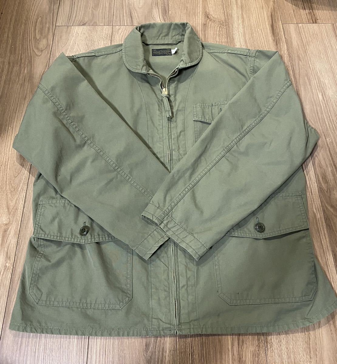 トロフィークロージング　サマーフライトジャケット　カーキカラー