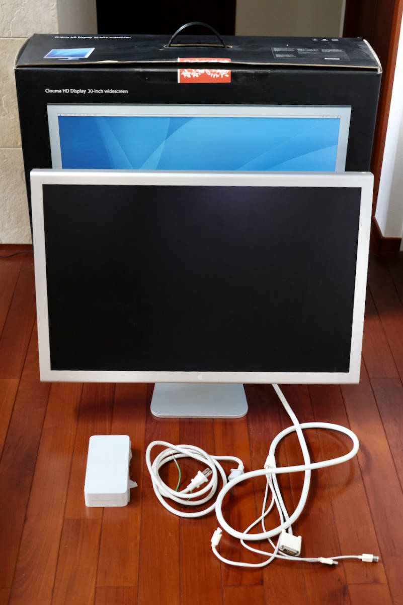 Apple製 30インチApple Cinema Display (M9179J/A)外箱付き 難あり中古品