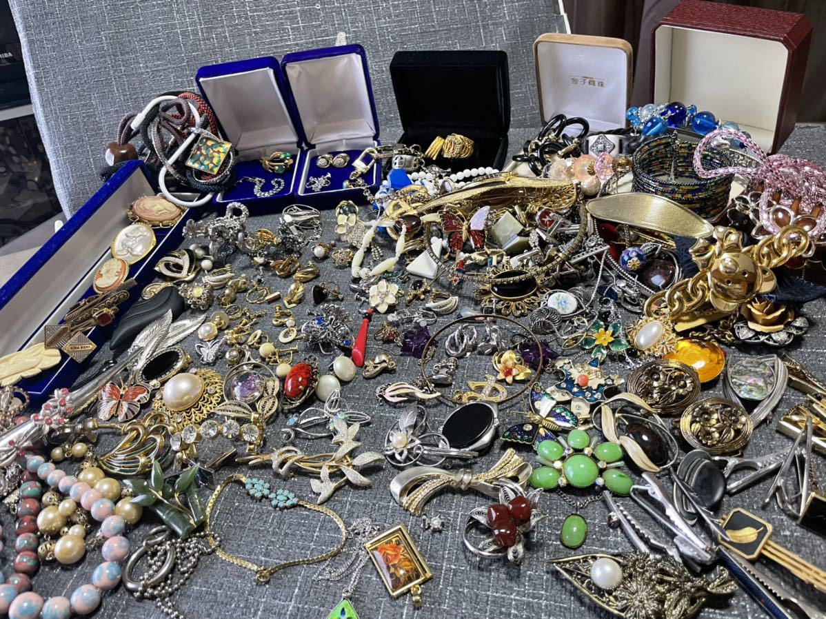 大量】アクセサリーまとめ売り 遺品 アクセサリーまとめ売り 【公式通販】