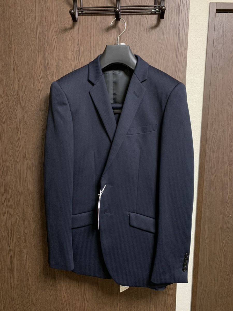 5000スタート！Y4新品未使用！素敵なストレッチ3ピーススーツ！ネイビーシャドーストライプ！快適ウォッシャブル！小訳