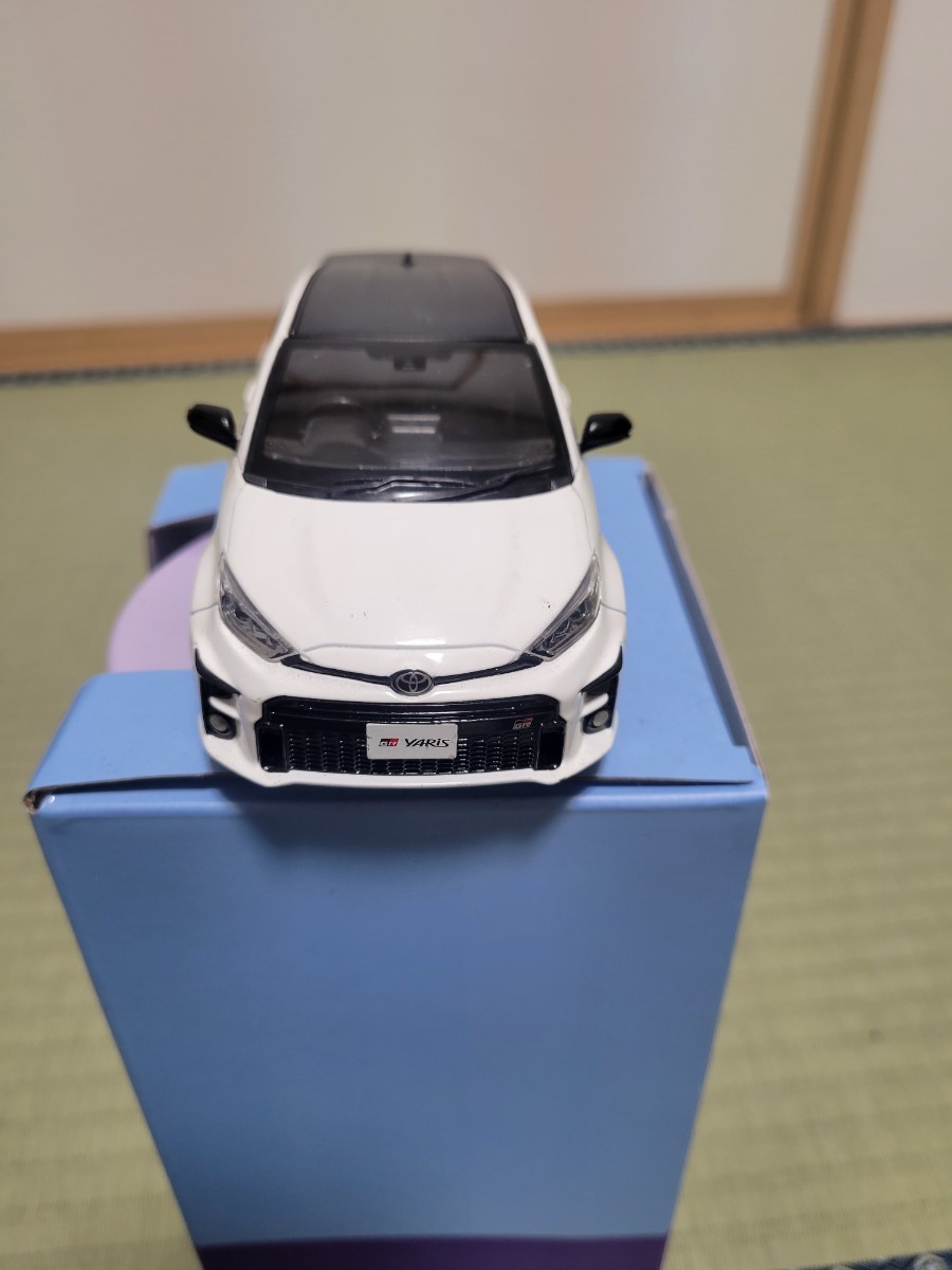 トヨタ GRヤリス ミニカー 非売品 1/30 非売品 トヨタ GRヤリス 1⁄30