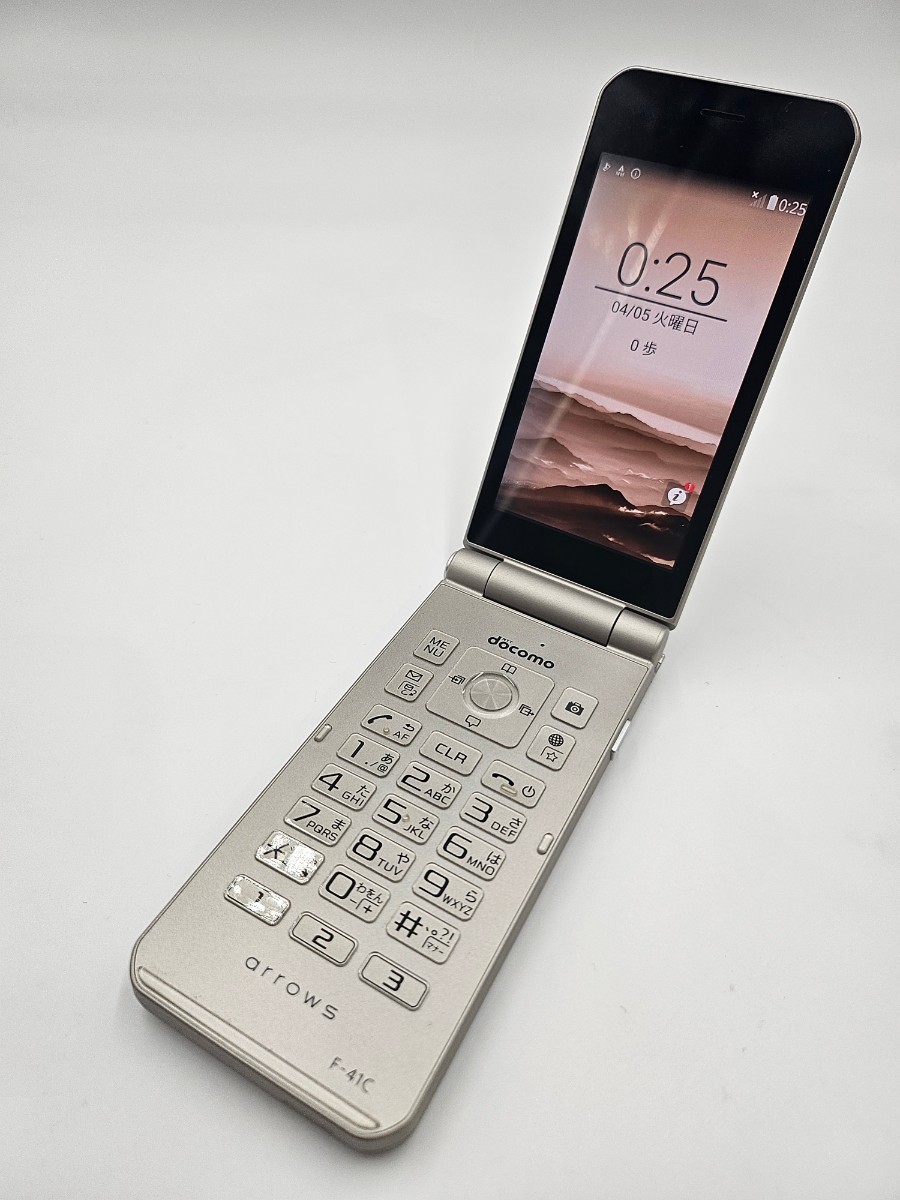 携帯電話、スマートフォン docomo 富士通 arrows ケータイ F-41C