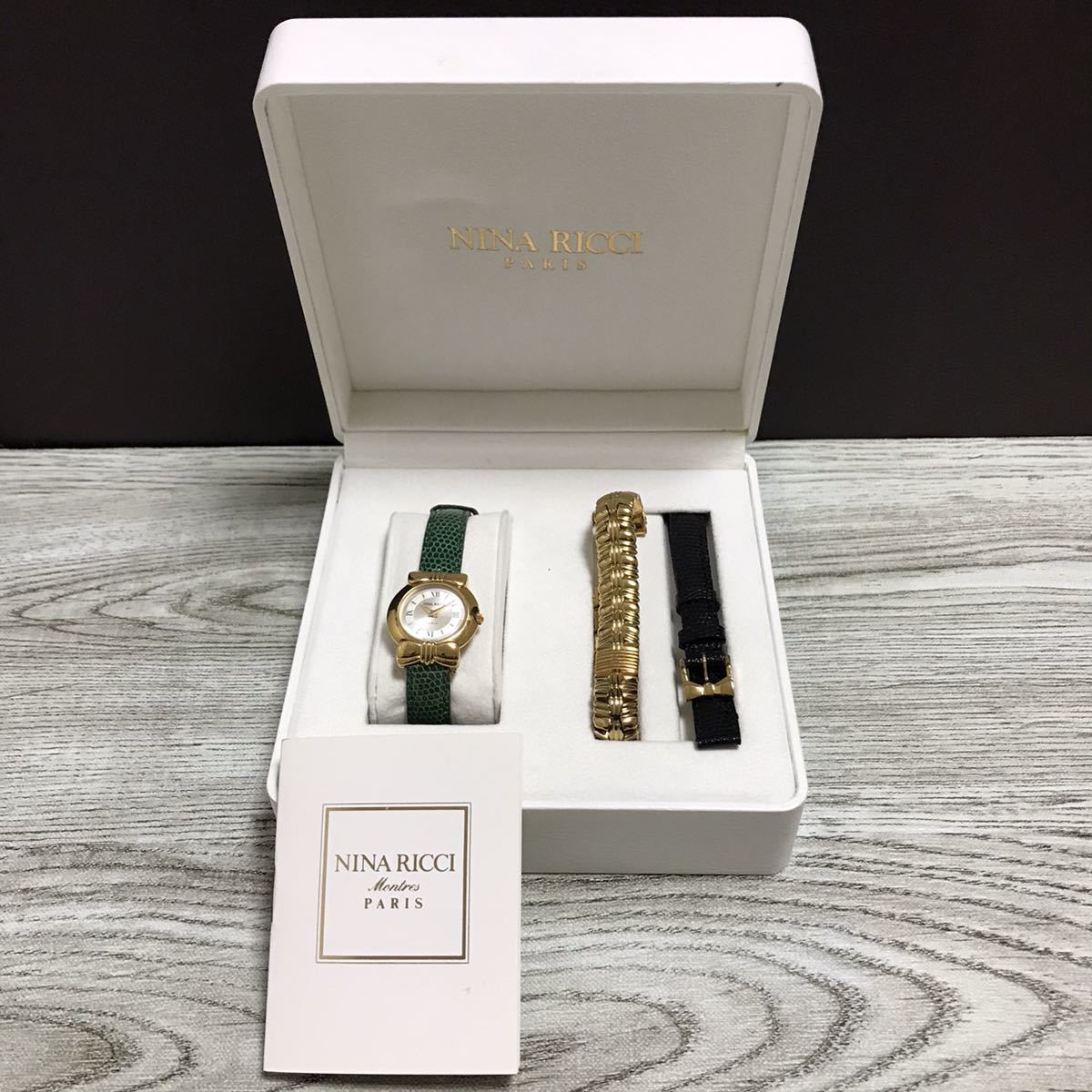 138-1243 NINA RICCI ニナリッチ レディース腕時計 替えベルト付 電池切れ 動作未確認
