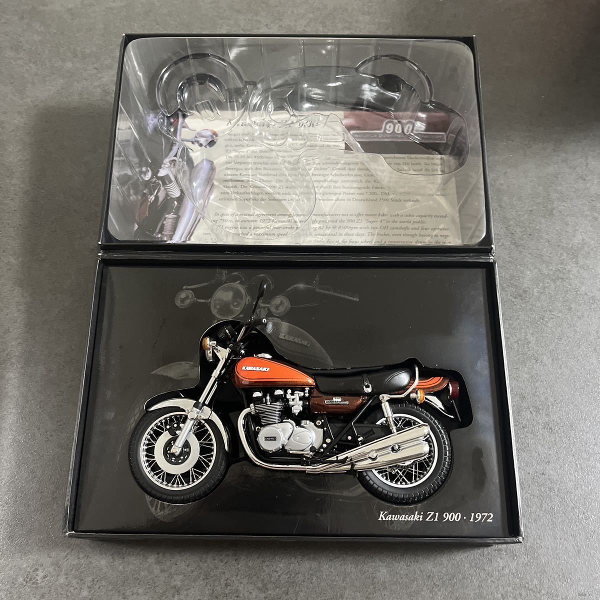 ミニチャンプス 1⁄6 カワサキ Z2 750 RS SUPER 4 1973 （ブラウン