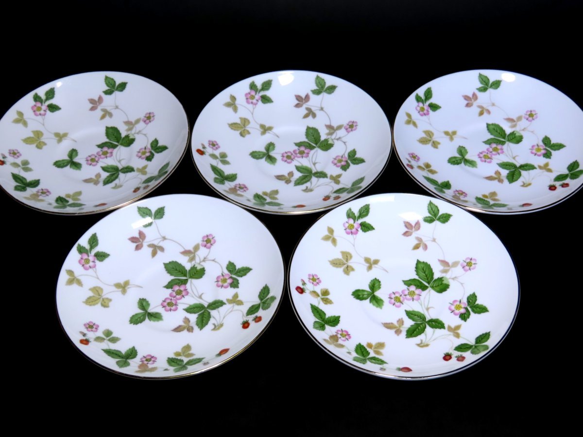 ■ウェッジウッド　　カップ＆ソーサー５客セット　　ワイルドストロベリー　　　〈同梱対象商品〉