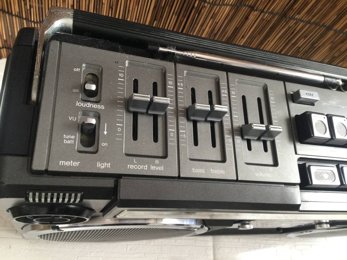 動作品 昭和ラジカセ SHARP SEARCHER GF-303SB 電源コード付き 大型
